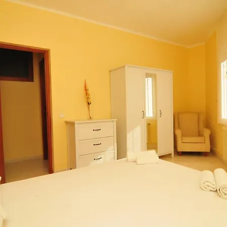 度假居 Homeholidaysrentals Malgrat I *